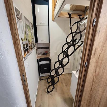 Micro Apartments 2,5 Qm - Najmniejsze Apartamenty Swiata 2,5 Mkw Краків Екстер'єр фото