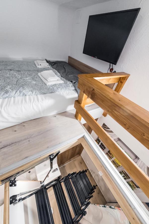 Micro Apartments 2,5 Qm - Najmniejsze Apartamenty Swiata 2,5 Mkw Краків Екстер'єр фото