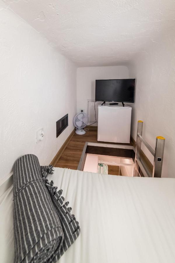 Micro Apartments 2,5 Qm - Najmniejsze Apartamenty Swiata 2,5 Mkw Краків Екстер'єр фото