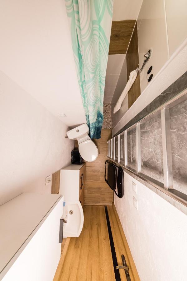Micro Apartments 2,5 Qm - Najmniejsze Apartamenty Swiata 2,5 Mkw Краків Екстер'єр фото